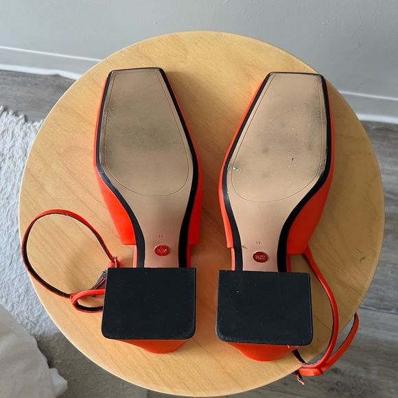 ZARA - SATIN EFFECT HEELED SLINGBACKS - Picture 6 of 6